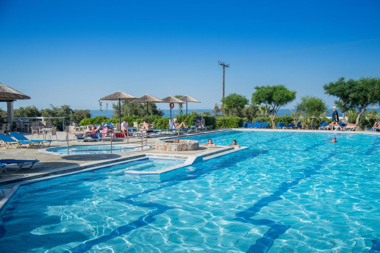 Semiramis Village Hotel Hersonissos  Bagian luar foto