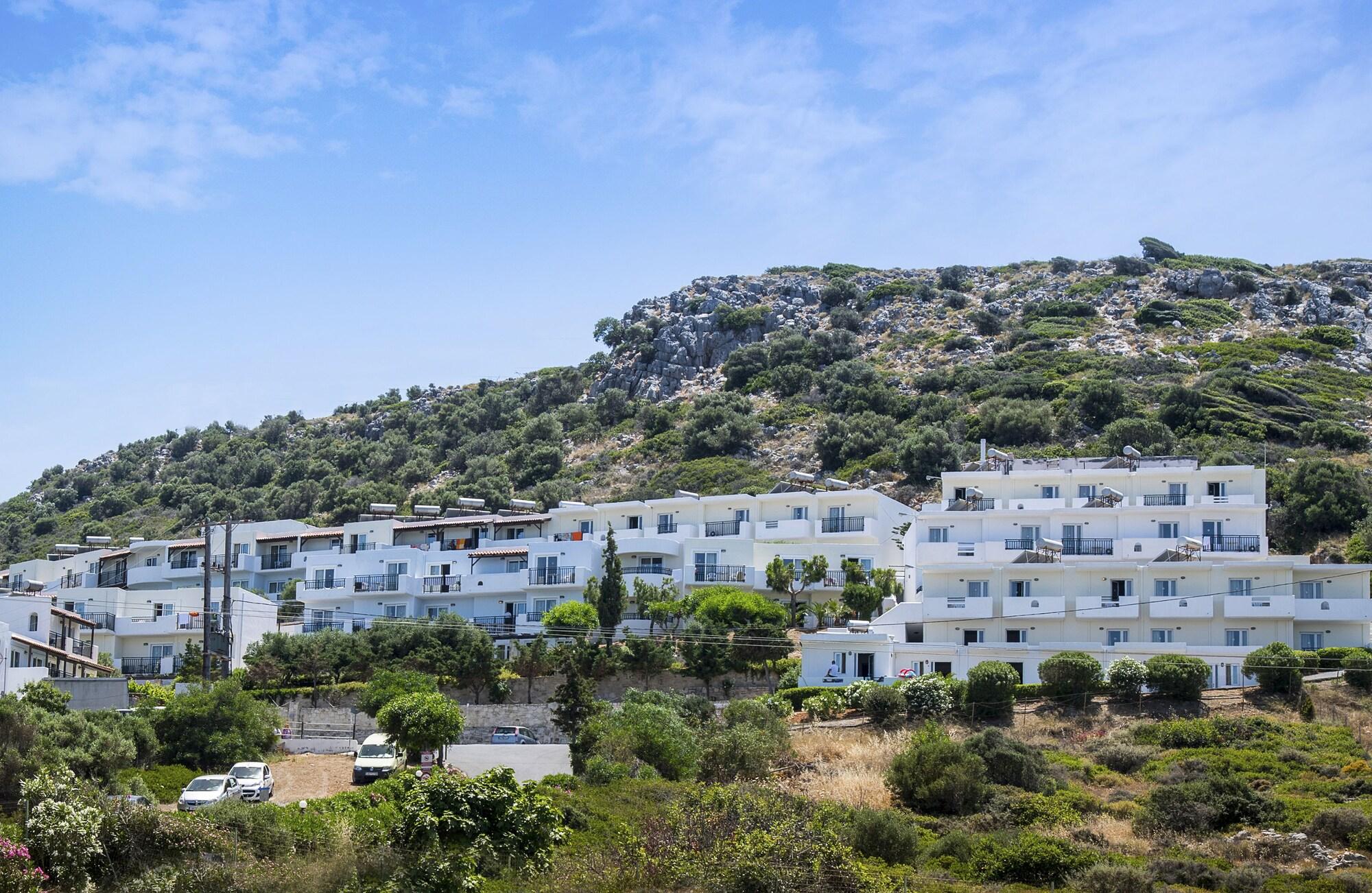 Semiramis Village Hotel Hersonissos  Bagian luar foto