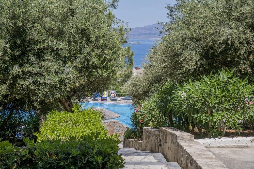 Semiramis Village Hotel Hersonissos  Bagian luar foto