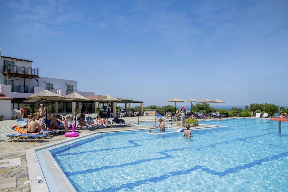 Semiramis Village Hotel Hersonissos  Bagian luar foto