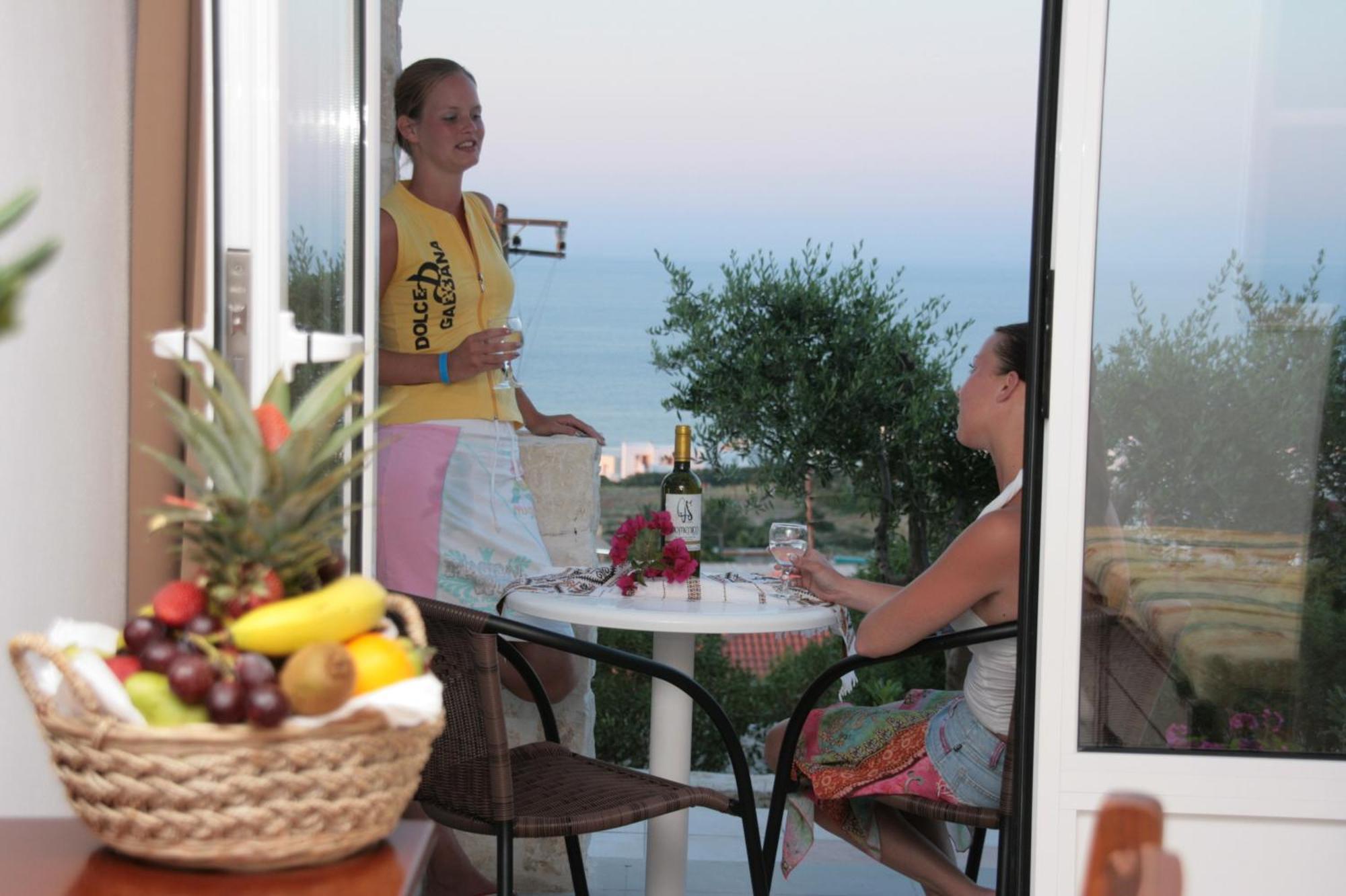 Semiramis Village Hotel Hersonissos  Ruang foto